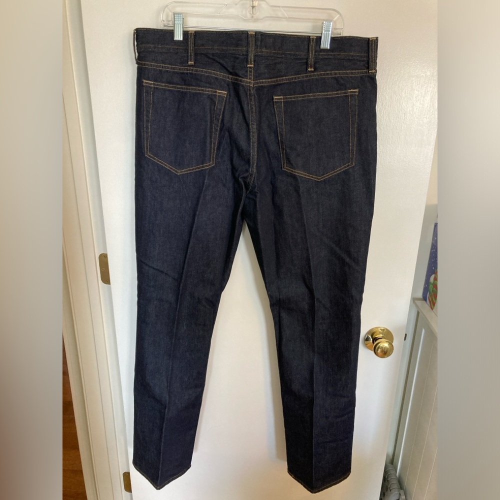 J Crew, Men's Straight Leg, dark blue Jeans. Size, 38X32 - Picture 2 of 9